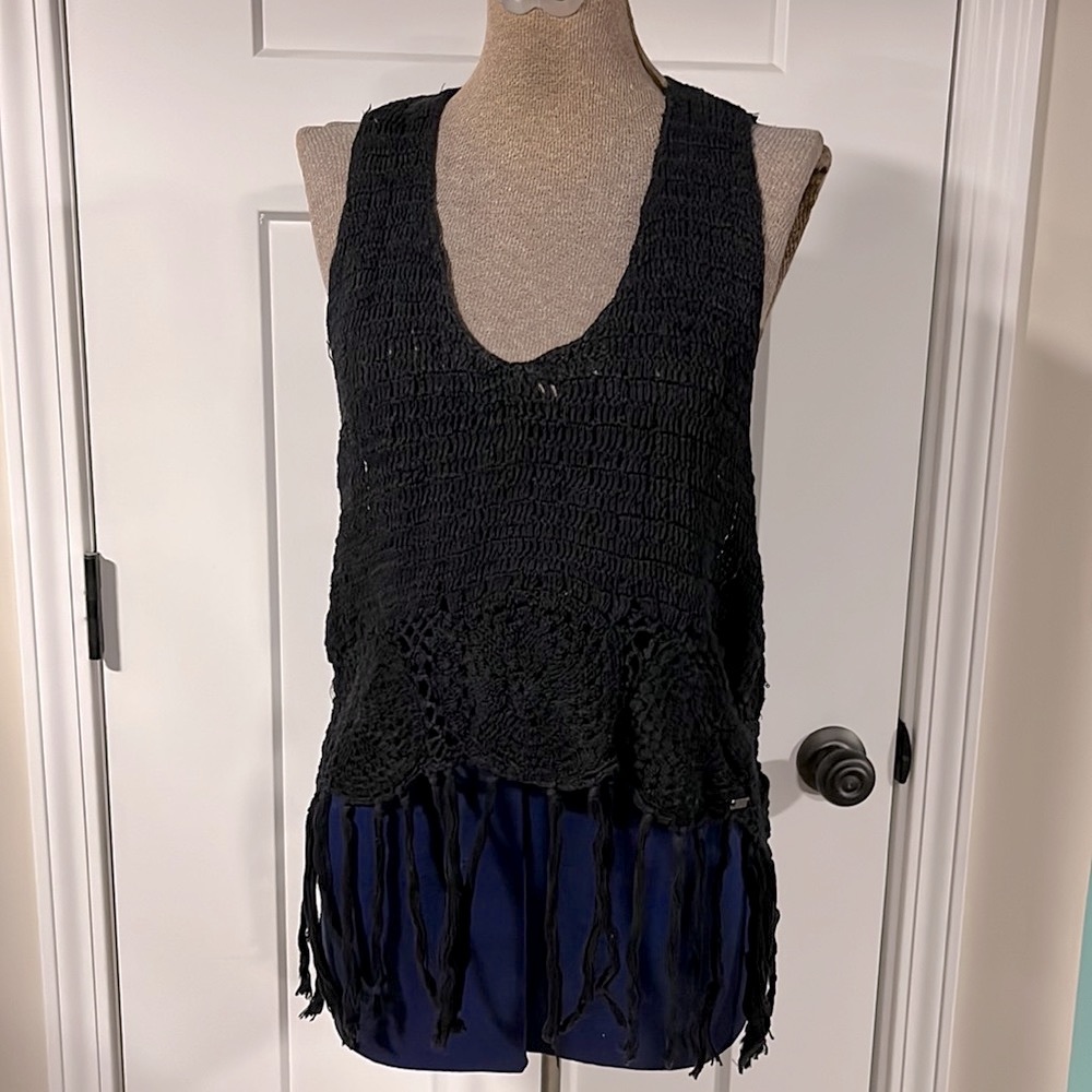 Billabong Women’s Fringe Crochet Top Size M
